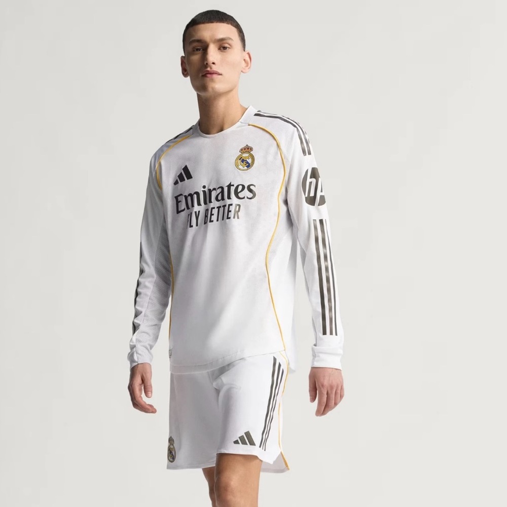 Real Madrid x Adidas 25/26 Long Sleeve Home Jersey (JN8866) Men’s Size Large